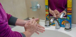 Lavado de manos en la pandemia: con la frecuencia adecuada, pero sin la duración suficiente