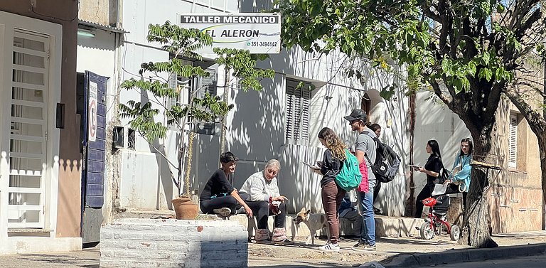 Una investigación de la UNC explora cómo el cambio climático impacta en la salud barrial 